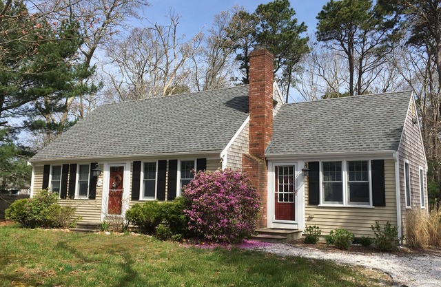 New to Home Away & Vrbo! Comfortable Home Close to Nauset Light Beach