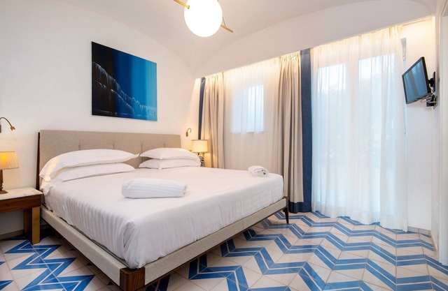 New Villa super exclusive on the sea
