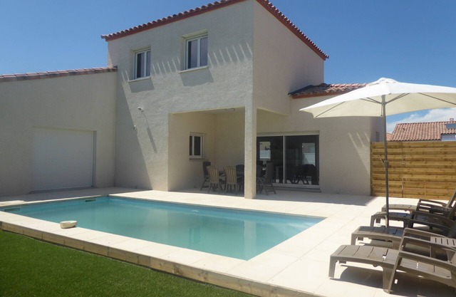 new villa with pool on the palm