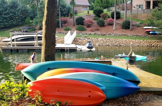 NEW! Waterfront Lake Norman -Hot tub, dock, kayaks, paddleboards