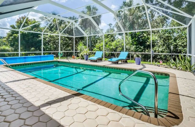 NEW! Waterfront Heated Pool, Kayaks, Fishing Pier, Fire Pit w/office