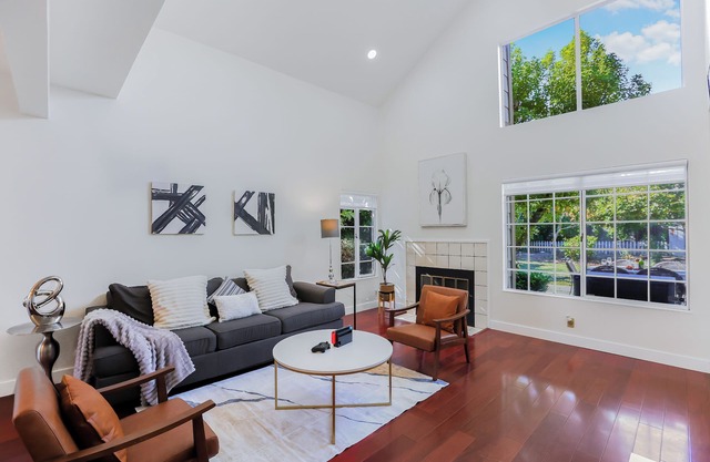NEW4BR! Spacious house with Amazing backyard, BBQ & Games in superb San Jose