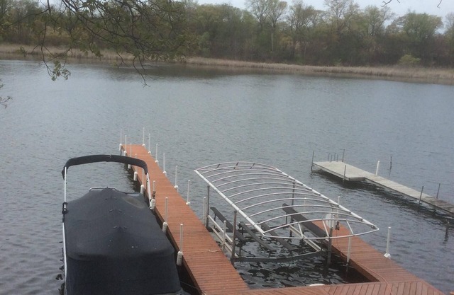 NEWER COTTAGE ON CROOKED LAKE ANGOLA IN WITH OPTIONAL PONTOON RENTAL