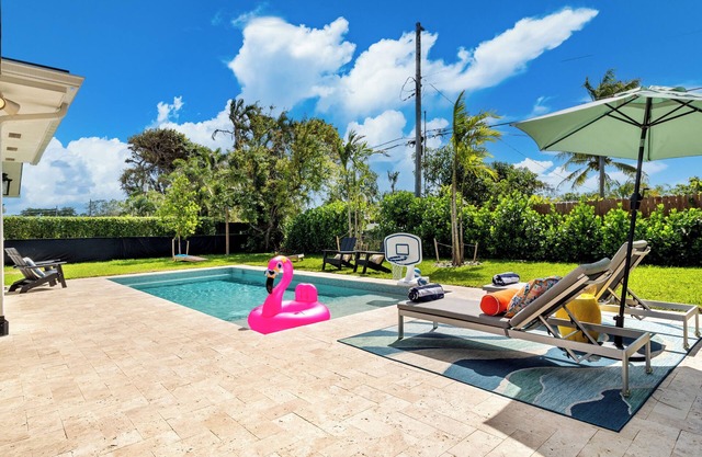 NewHeatedPool/Walk2Beach/BeachShuttle/Gameroom/BBQ*