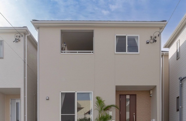 Newly built house near airport/Full facilities/Quiet and comfortable/2 min drive to convenience store, 3 min to supermarket, 4 min to beach, 7 min to DMM Aquarium IIAS Toyosaki Outlet Mall/Netflix free