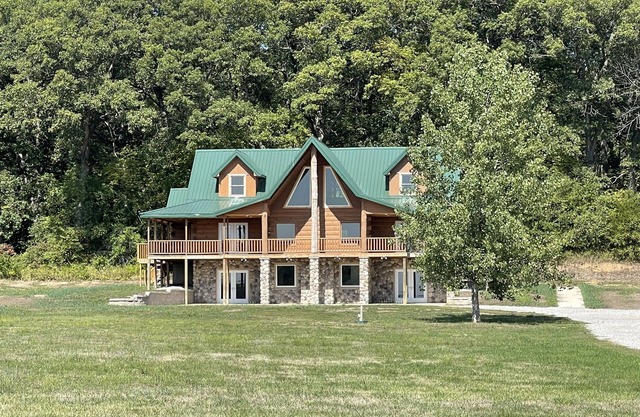 Newly Built Lodge Nestled in a Gorgeous Setting