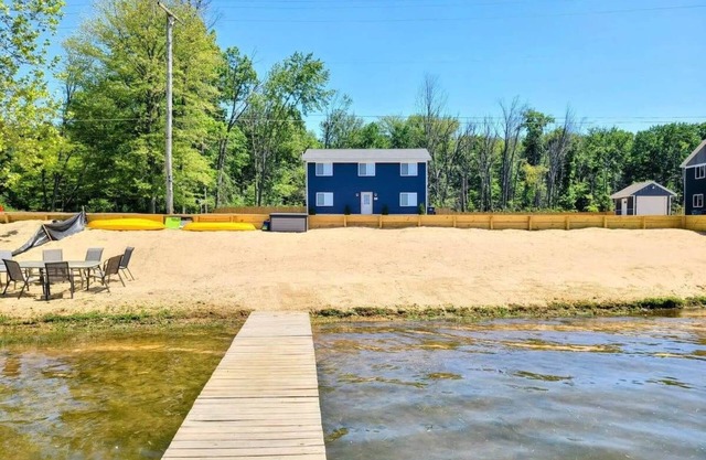 Newly Built Waterfront home w/amazing views!