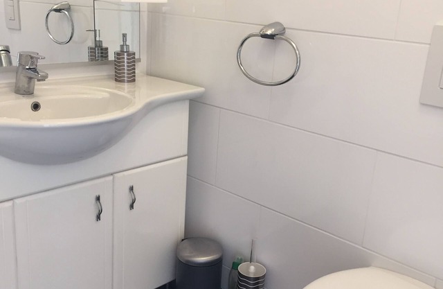 Newly designed apartment in a quiet environment - short distances to the WCCB