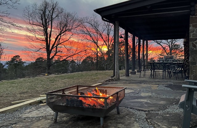 Newly Listed Iron Mountain View Getaway