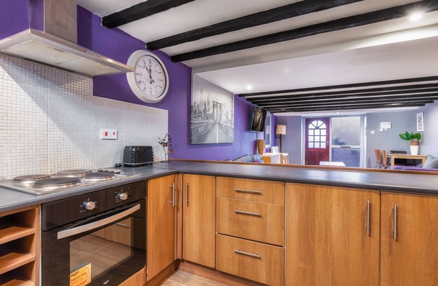 Newly Refurbished Newcastle Apartment Sleeping 18 People Comfortably