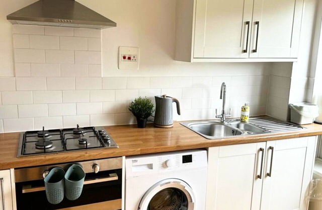 Newly refurbished 2 bed in Thame
