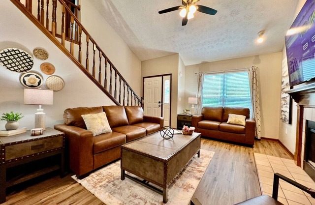 Newly Remodeled Charming home Liberty Twp.