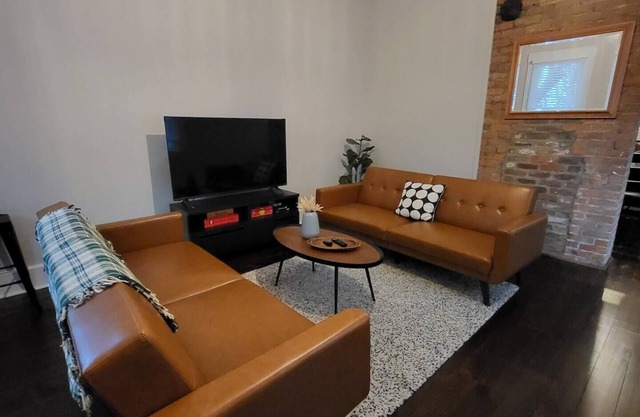 Newly Remodeled Columbia-Tusculum 3BR Gem