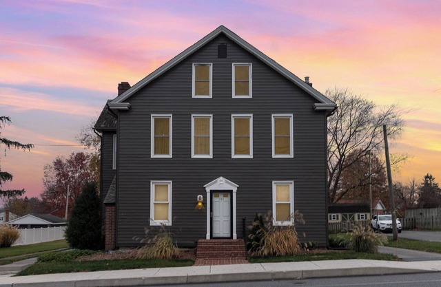 Newly Renovated 4-bedroom, 3 Bath, Large Yard, 9 Mins from SpookyNook