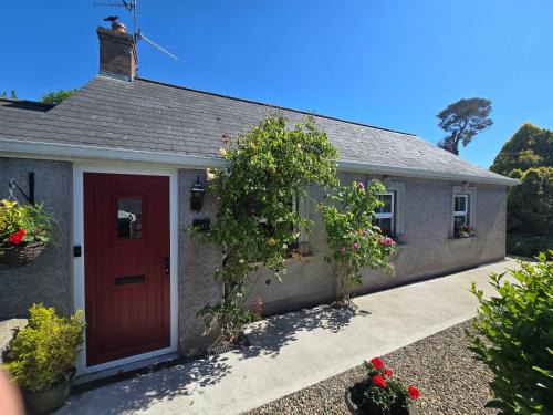 Newly Renovated Country Cottage