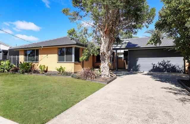 Newly Renovated House - Central Location FREE LINEN