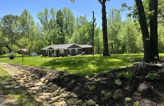 Newly Renovated Secluded Farmhouse with Private Deck