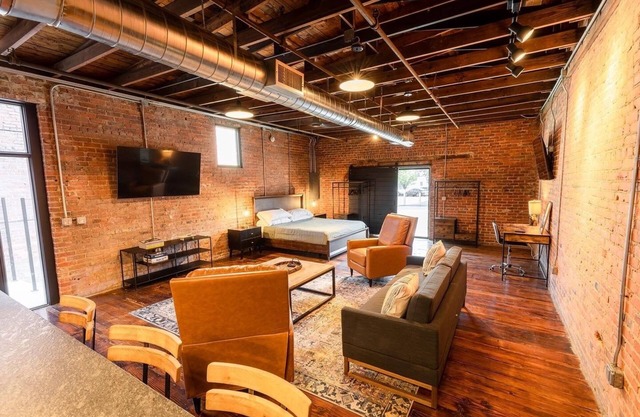 Newly renovated studio apartment in downtown Ruston, La!