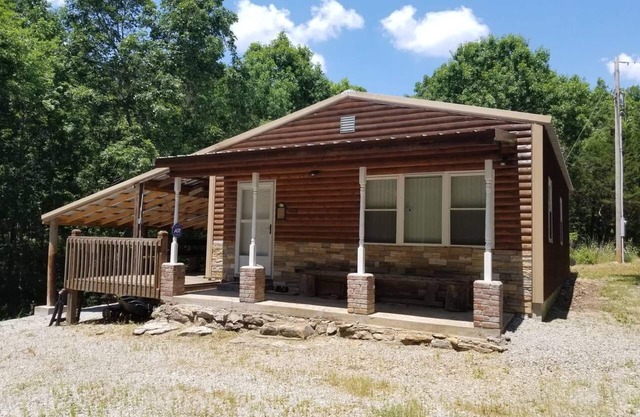 Newly Renovated Super Clean Cabin on Truman Lake Warsaw, Clinton, Bucksaw.