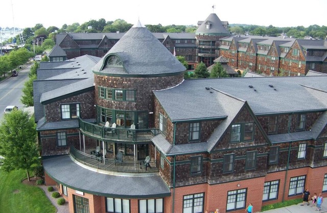 Newport July 4th 2br Long-wharf Rental