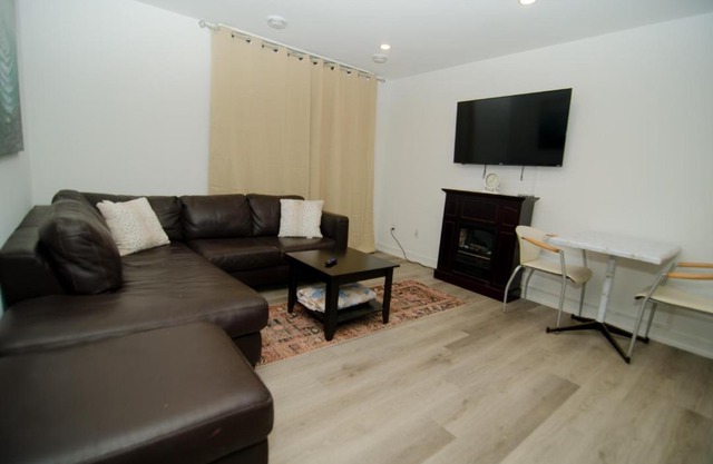 Niagara Escape Crib: 3km from NiagaraFalls
