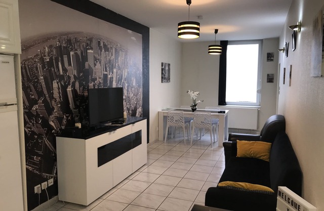Nice accommodation close to the London dock (city center)