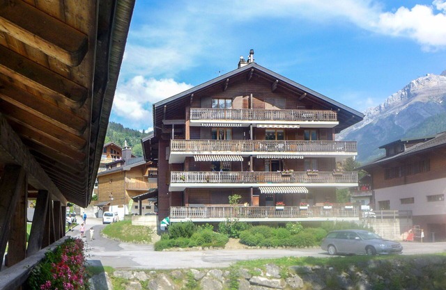 Nice apartment for 4 people with WIFI, TV, balcony and panoramic view