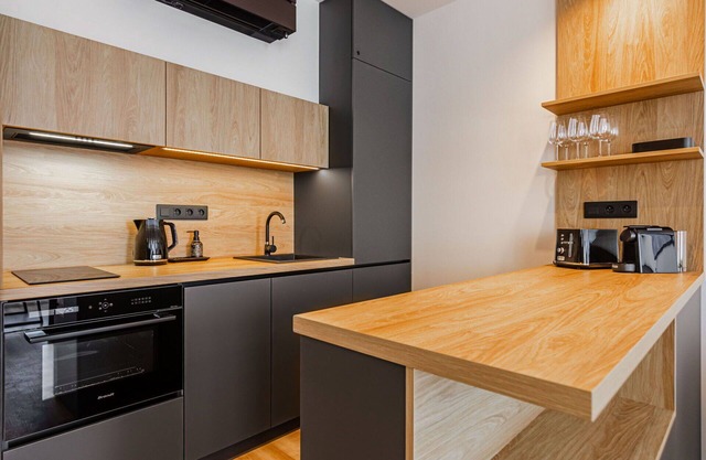 Nice apartment for 3 people with WIFI, A/C and TV
