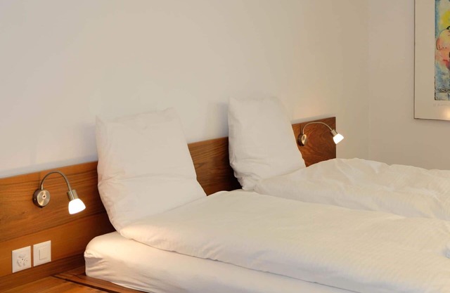 Nice apartment for 4 guests with WIFI, TV, balcony and pets allowed