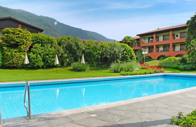 Nice apartment for 4 people with pool, TV and patio