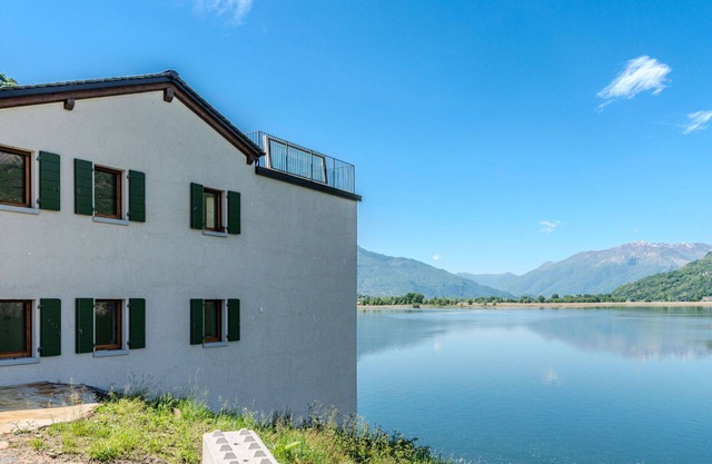 Nice apartment for 6 guests with WIFI, A/C, TV, terrace and parking