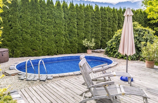 Nice apartment for 6 guests with pool, WIFI, TV, patio and parking