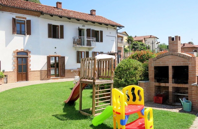 Nice apartment for 7 people with pool, A/C, WIFI, TV, patio and pets allowed