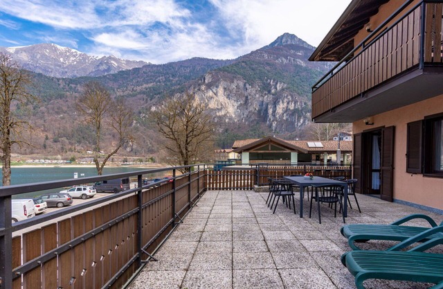 Nice apartment for 5 guests with WIFI, TV, terrace and pets allowed