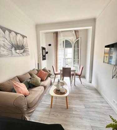 Nice Apt - City Center, Wifi, AC, 4-5 Pers