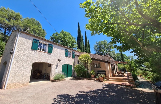 Nice Family House In The Back Country Varois