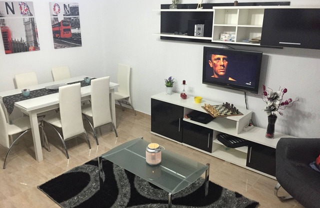 Nice Floor Center in Torrevieja +Wifi +SAT