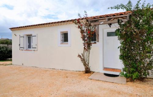 Nice Home In La Capelle-Et-Masmolèn