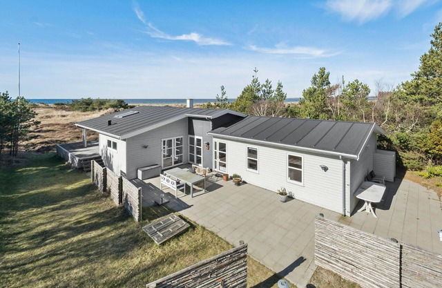 Nice home in Højby with house sea view