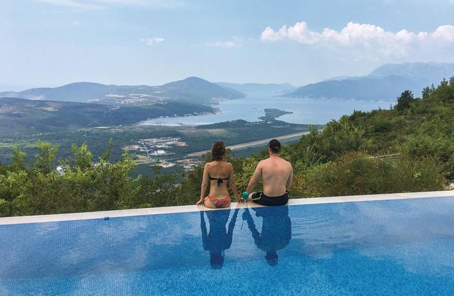 Nice home in Kotor with sauna