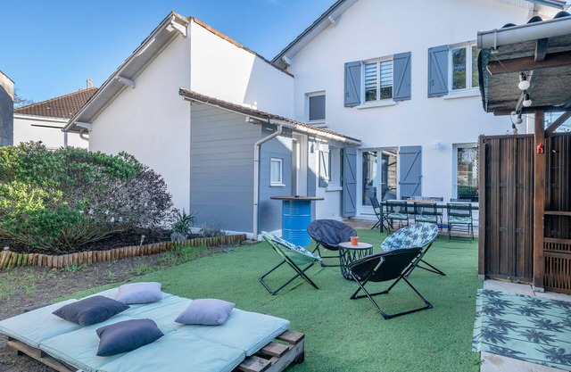 Nice house for 11 - Garden - Relaxation