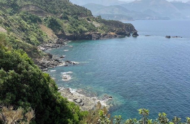 Nice spacious apartment f3 jijel DZ 1 min from the sea with private parking.