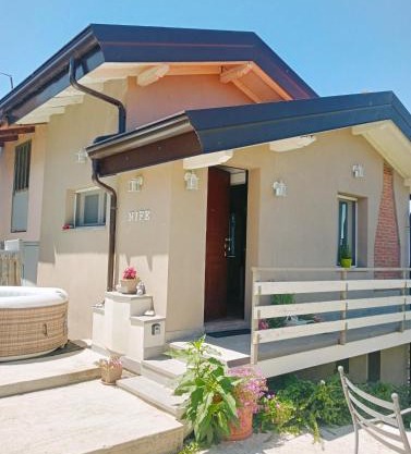 NiFe Tiny House - Secret Garden