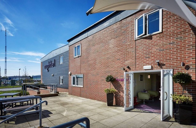 Nightel - Humberside Airport - Single En-Suite studio
