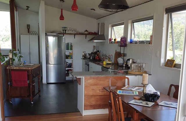 Nimbin House On The Hill