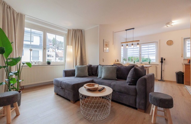 nJoy! Sunny & Cosy - near Daimler - coffee - WiFi