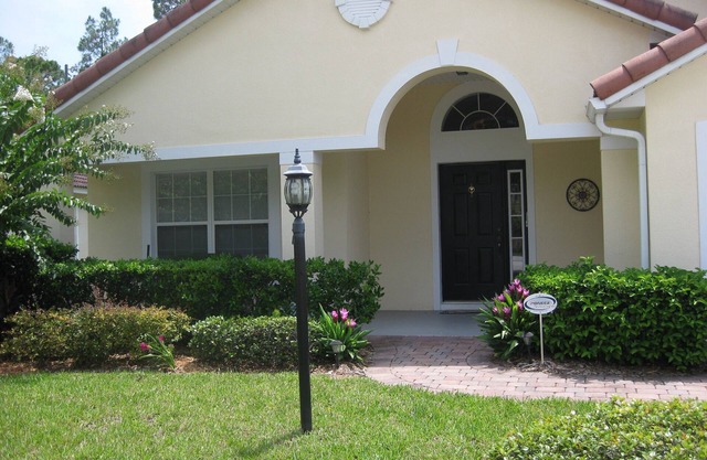 No Rear Neighbors/Close to Disney/SW Facing Pool