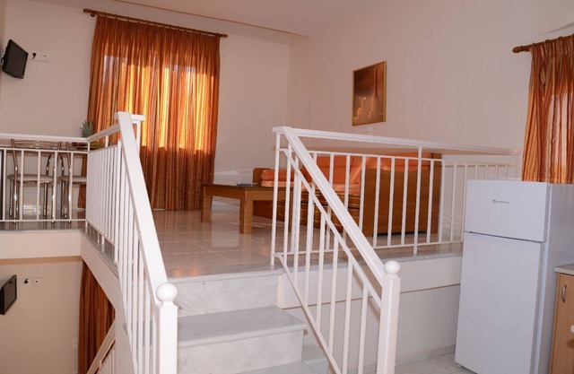 No1 Maisonette (4 people)