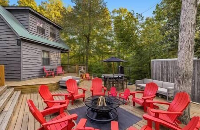 Nolin Cabin Experience w/Hot Tub