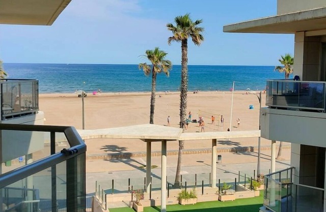 NON STRESS Arena Beachfront